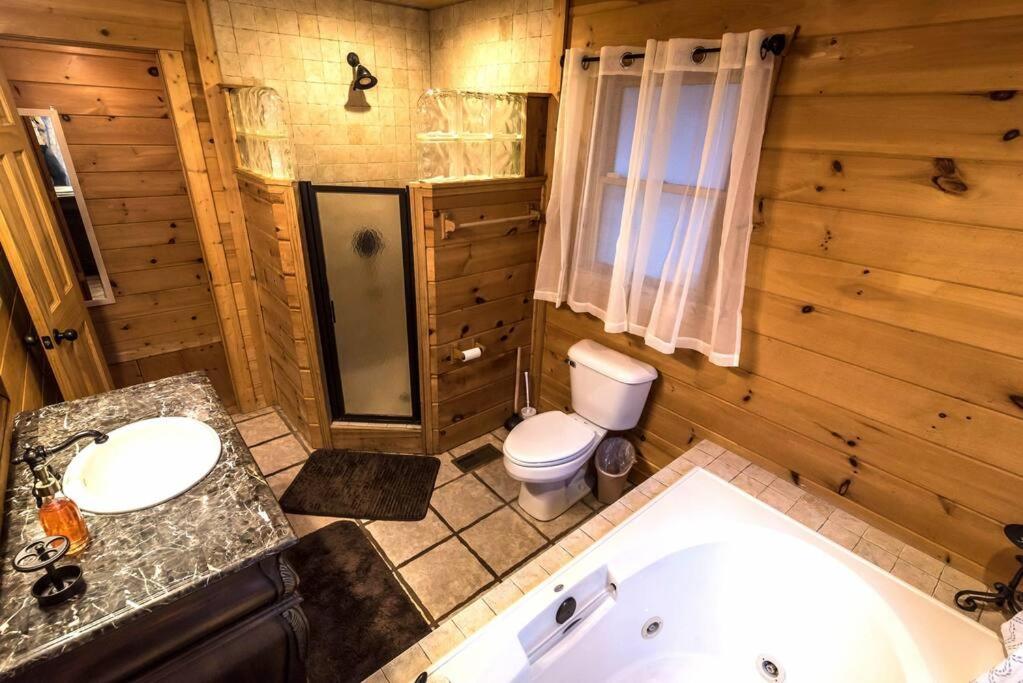 Private Creekside Cabin+Hot Tub,Pool Table, & Pets Ellijay Zewnętrze zdjęcie