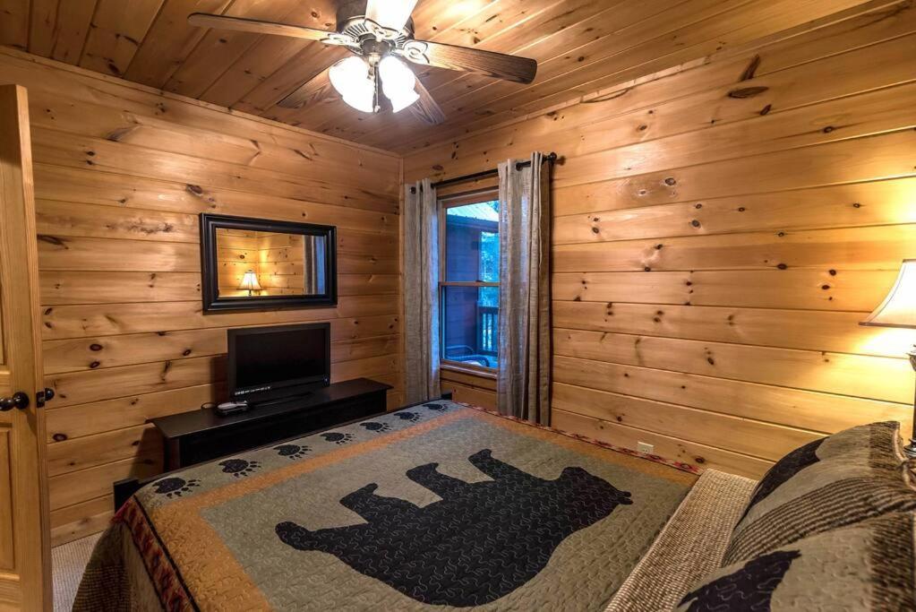 Private Creekside Cabin+Hot Tub,Pool Table, & Pets Ellijay Zewnętrze zdjęcie