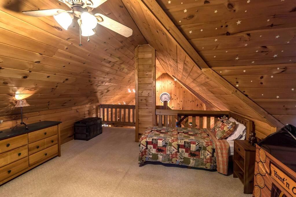Private Creekside Cabin+Hot Tub,Pool Table, & Pets Ellijay Zewnętrze zdjęcie