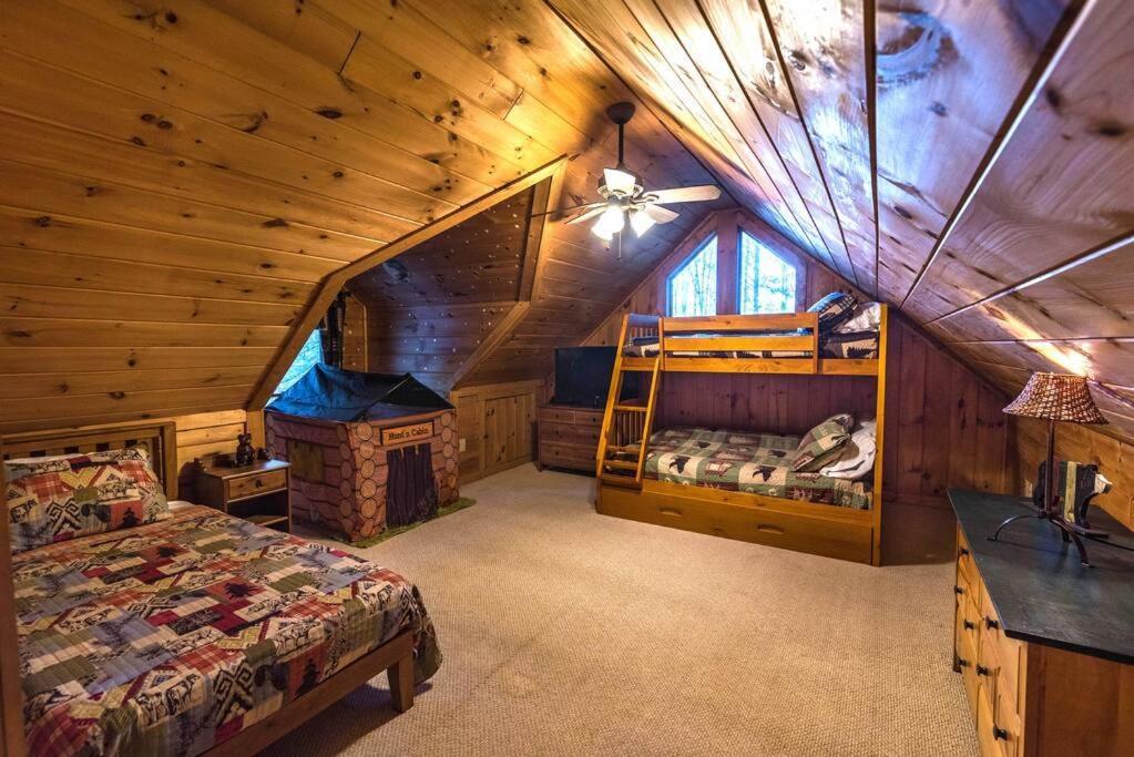 Private Creekside Cabin+Hot Tub,Pool Table, & Pets Ellijay Zewnętrze zdjęcie