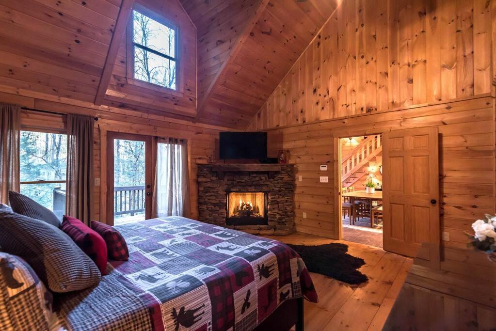 Private Creekside Cabin+Hot Tub,Pool Table, & Pets Ellijay Zewnętrze zdjęcie