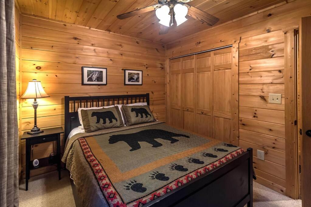 Private Creekside Cabin+Hot Tub,Pool Table, & Pets Ellijay Zewnętrze zdjęcie