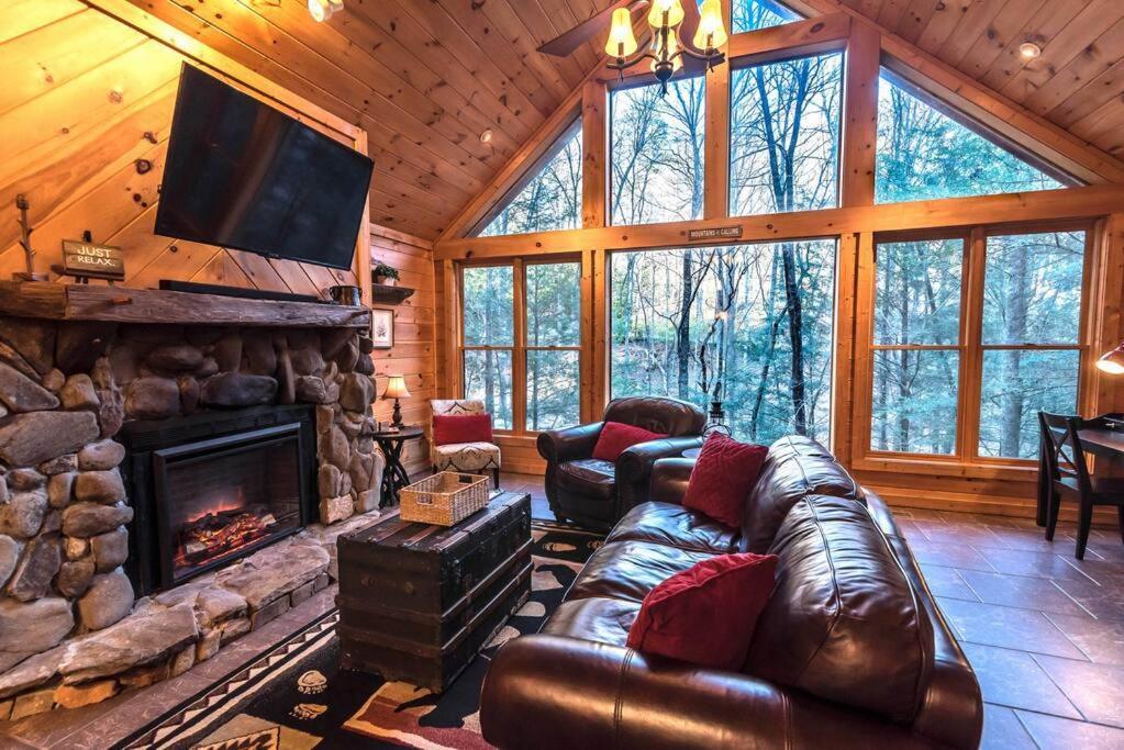 Private Creekside Cabin+Hot Tub,Pool Table, & Pets Ellijay Zewnętrze zdjęcie