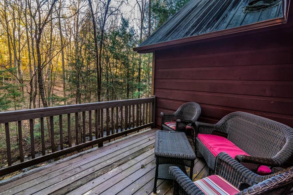Private Creekside Cabin+Hot Tub,Pool Table, & Pets Ellijay Zewnętrze zdjęcie